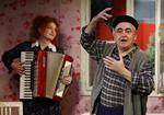 RADOŠINCI príšli na festival s inscenáciou MÁM OKNO